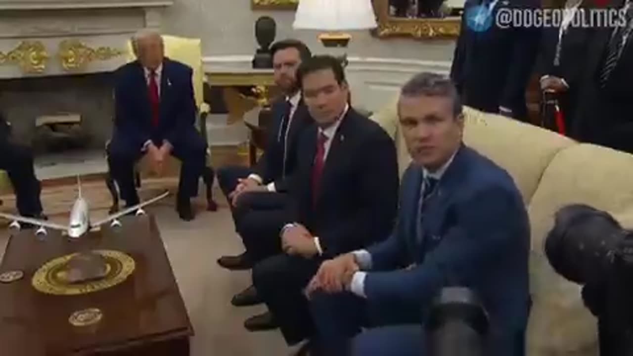 πΊπΈπΎπͺ "It's been a bad three weeks for the Houthis, and it's about to get worse," Pete Hegseth