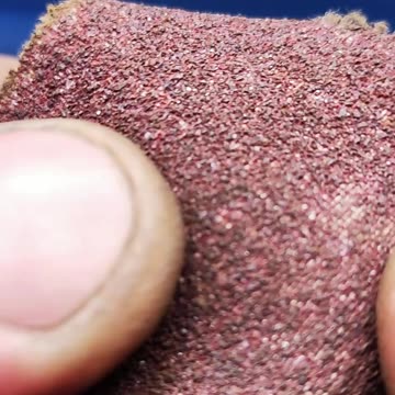 Cleaning rust from a bicycle bottom bracket