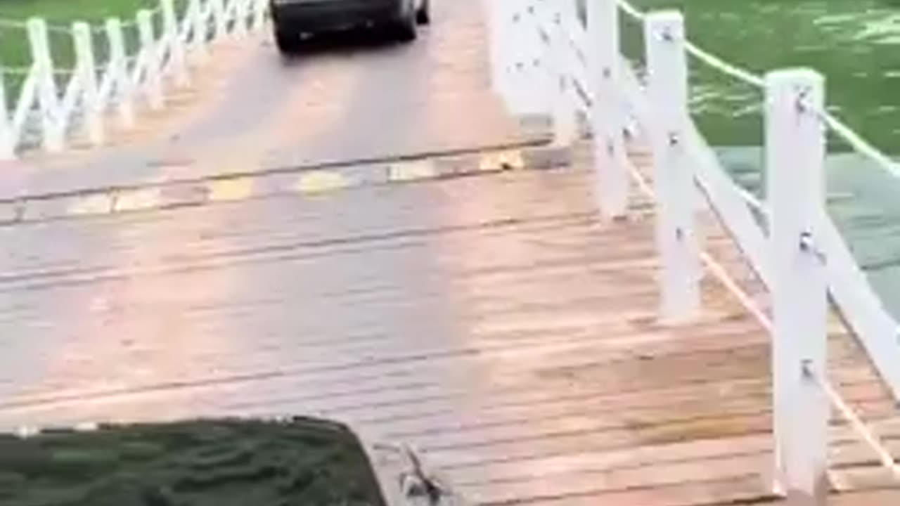 This is what it is like to drive over a floating river bridge in China