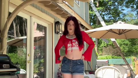 She is a elegant tgirl to your vision