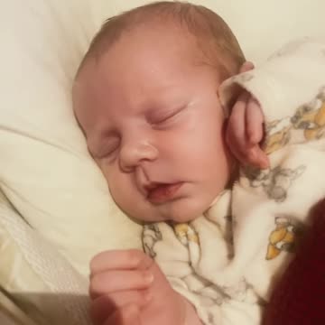 Day 14 Newborn Bliss: Adorable Milestones & Sweet Smiles!