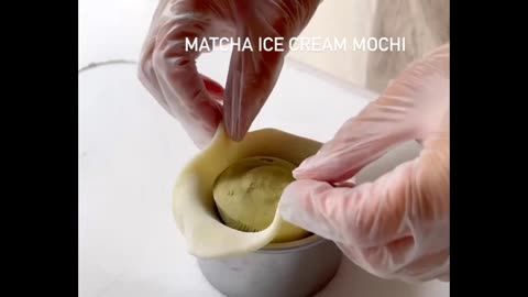 Matcha ice cream Mochi