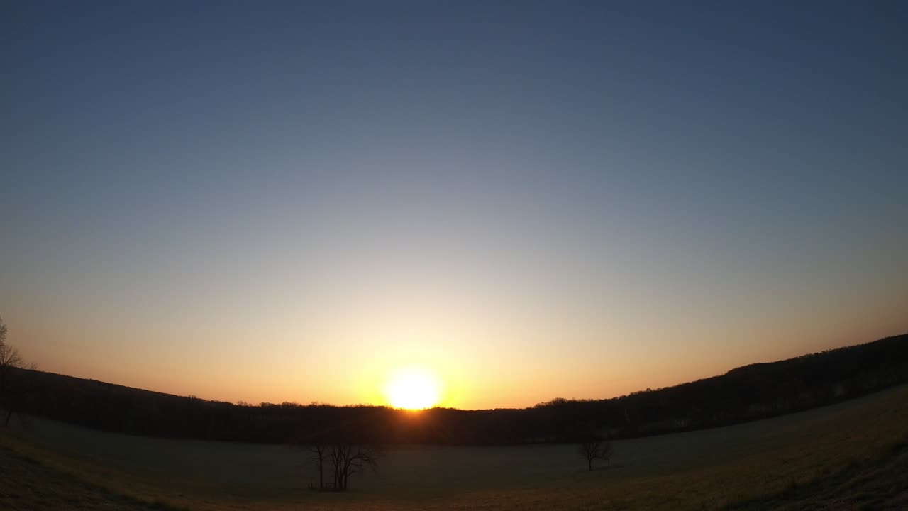 Sun ☀ Rise 4 16 25 33f/1c