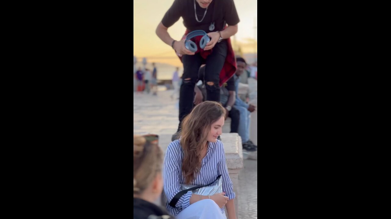 When Foreign Girl Listen The Quran Pak