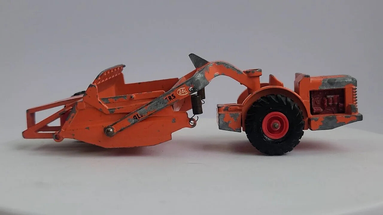 MATCHBOX Restoration K6 Allis-Chalmers Motor Scraper 1961