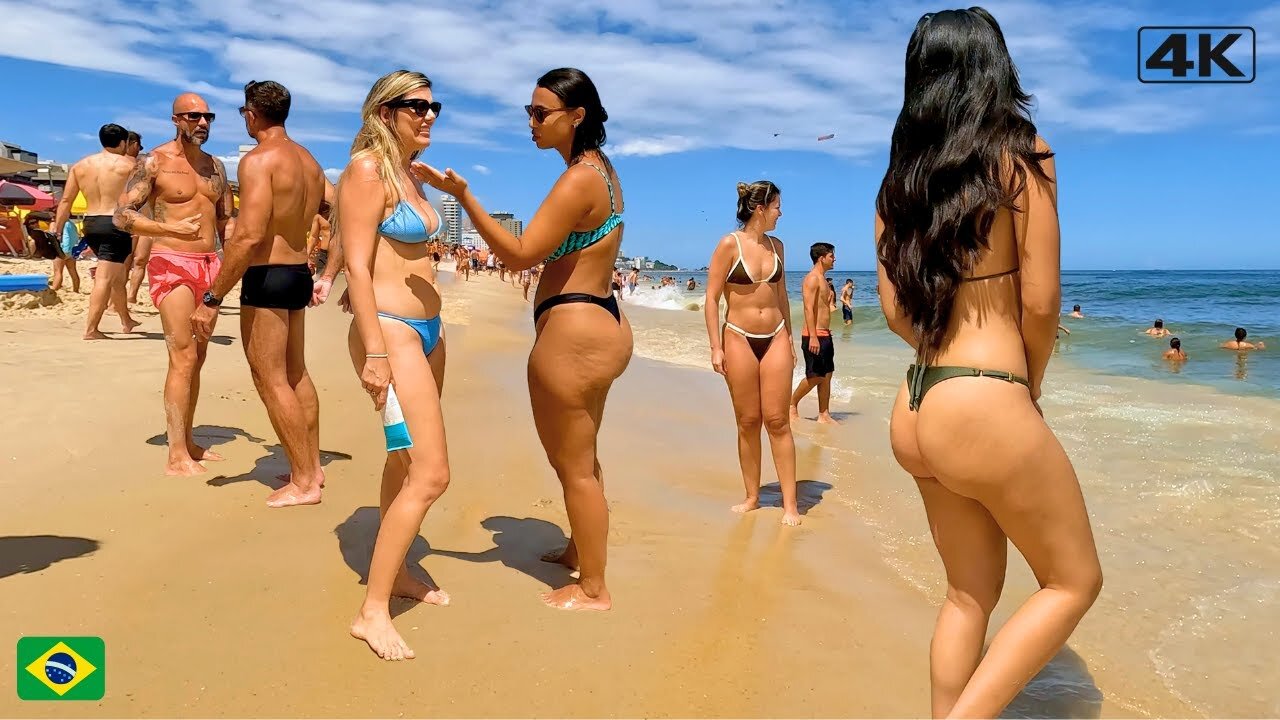 🇧🇷 Relaxing Walk on Rio's Leblon Beach | Brazilian Beach Walking