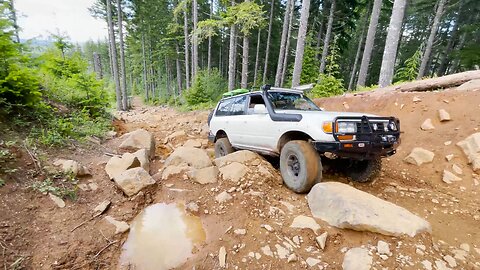 80 Series Land Cruiser Off Roading in Oregon