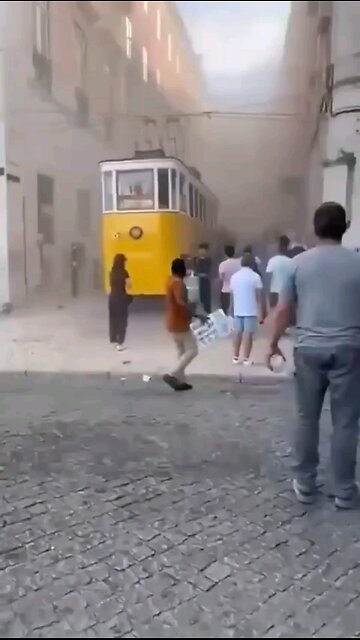 Portugal: At least 3 dead and about 20 injured