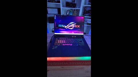 unboxing the Asus strix G614 Gaming Notebook
