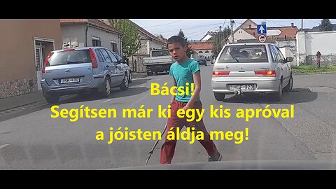 Koldusok Szerencsen! De ha magyar gyerek lenne, már rég elvették volna a szülőktől!!!