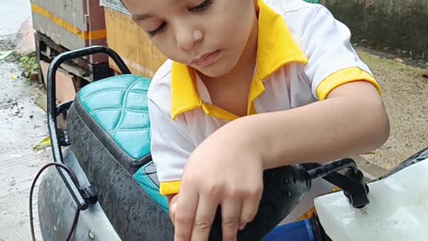 Twin Brothers Having Fun | Cute Kids Video 👬💖
