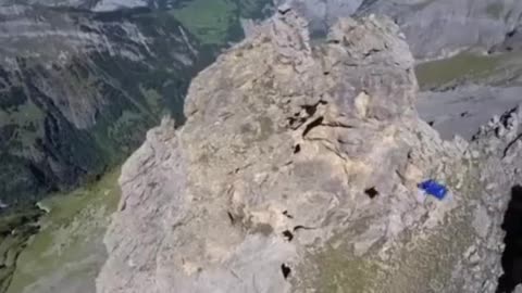 Watch #Crazy #WingSuit #Flight #Cave #pilot #AeroArduino