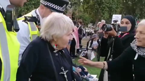 London 83 Year Old Church Reverend is arrested for offensive sign