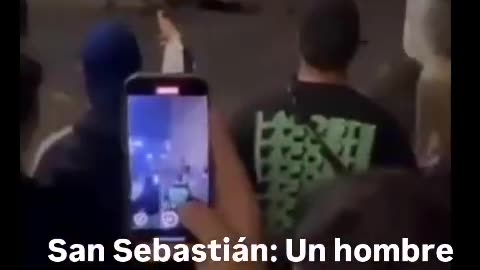 San Sebastián: Un hombre noquea a unos jovenlandeses