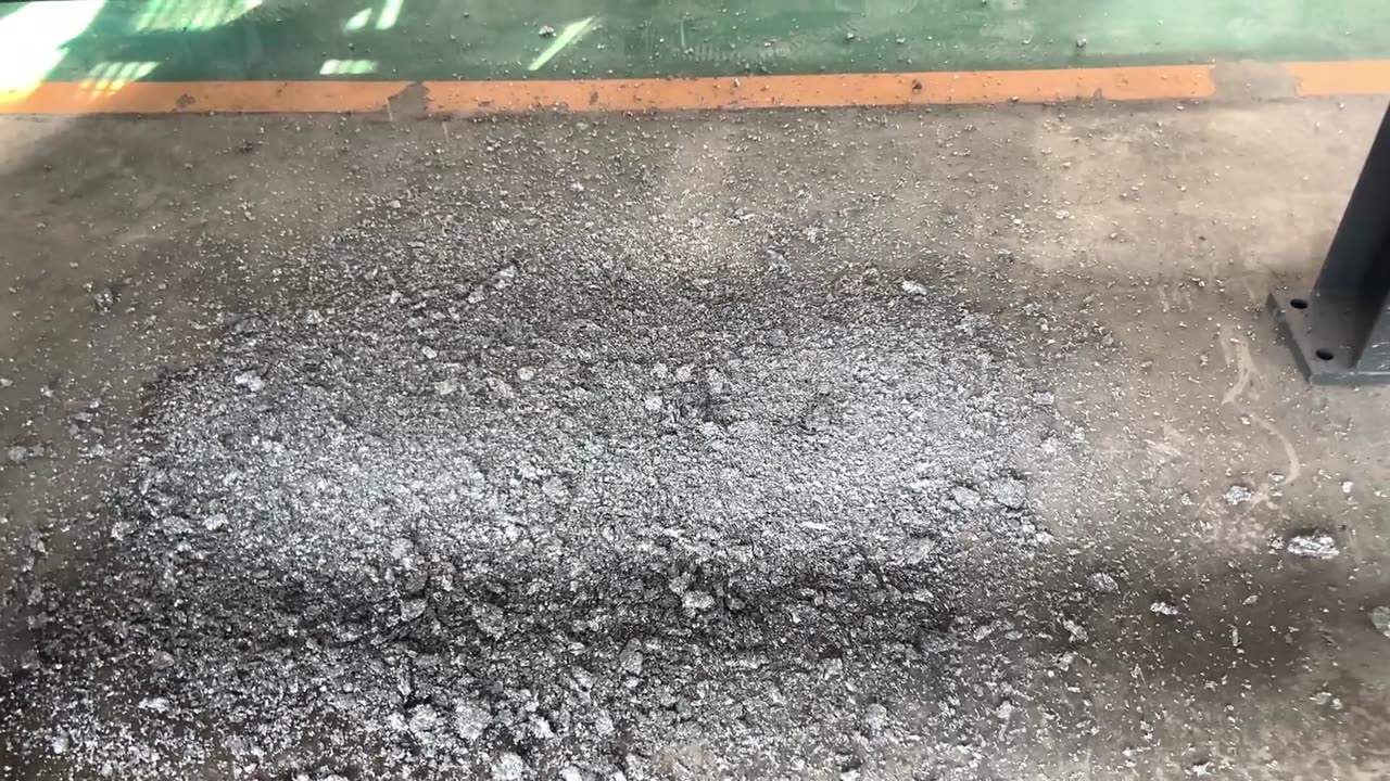 GSS12 Single-Shaft Shredder Processing 200mm Solid Aluminum Blocks!