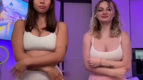 Sophie Rains Bold Presence in Curvy Fashion
