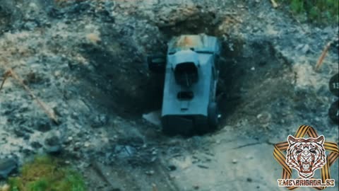 Ukrainian Kozak APC Drove Into a FAB-500 Crater