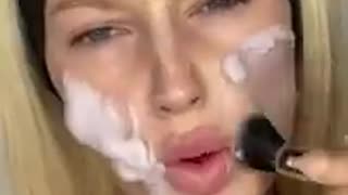 Shocking: Meredith Duxbury Makeup