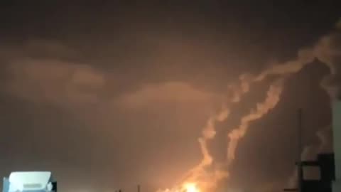 #IRAN #ISRAEL #WAR Unconfirmed footage from Negev, Israel Iran claims ‘new attack metho...
