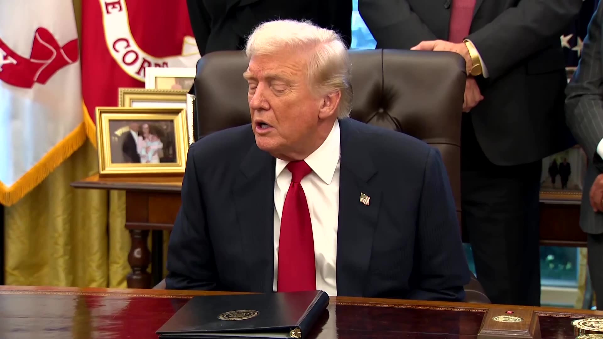 Trump says he has confidence in Syrias Sharaa