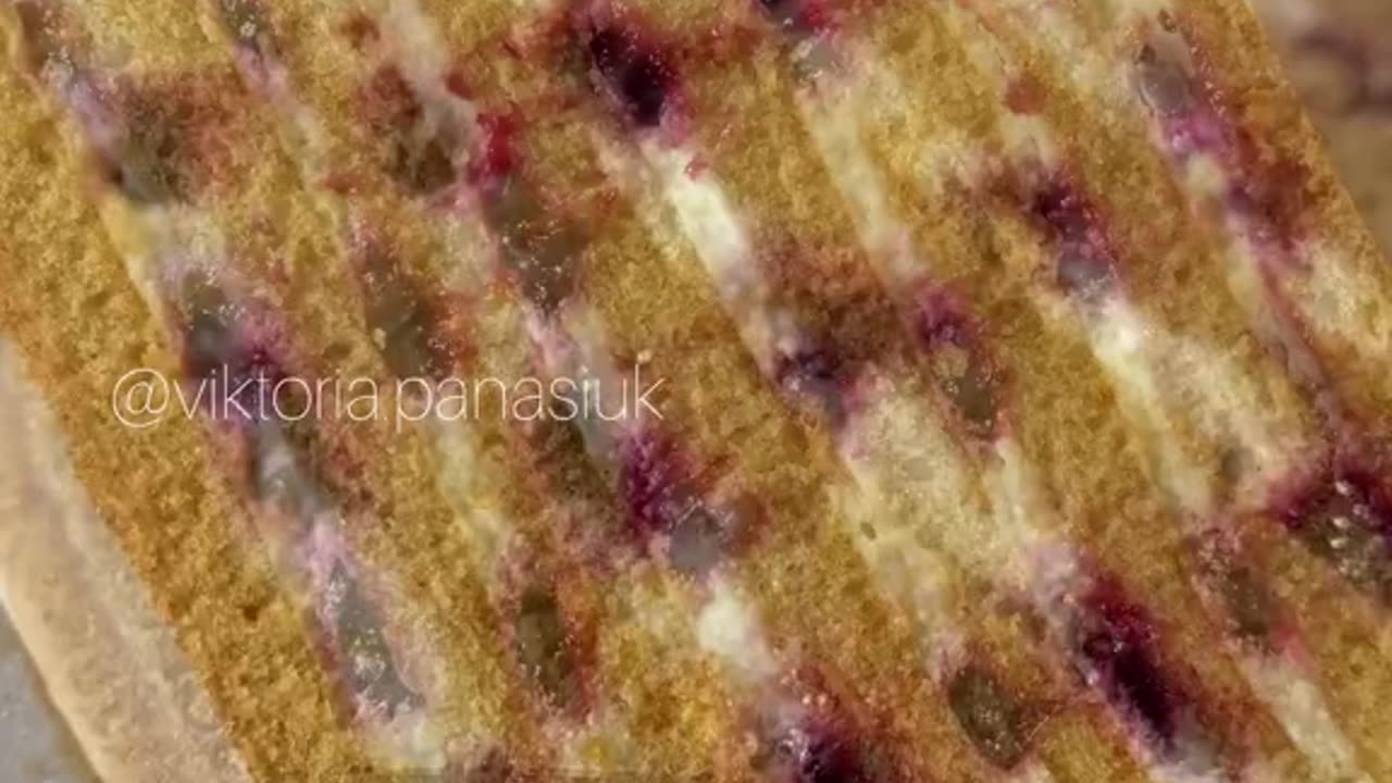 BRANDED HONEY CAKE🐝