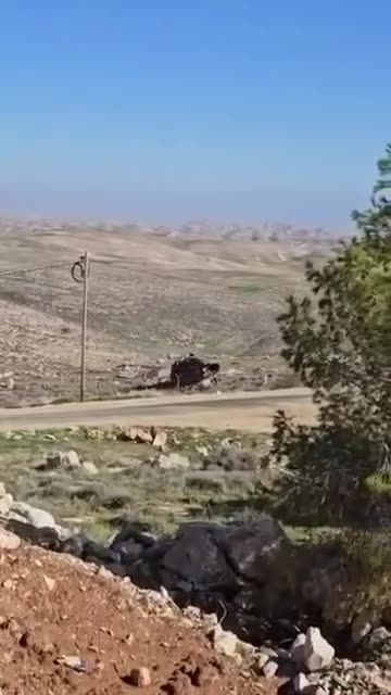 (Insane) Underslung Israeli Helicopter Comes Detached, Crashes to the Ground