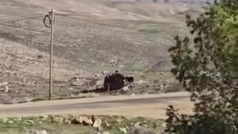 (Insane) Underslung Israeli Helicopter Comes Detached, Crashes to the Ground
