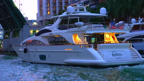 PARTY NEVER STOPS in Miami ｜ Miami River Boats ｜ Boat Zone