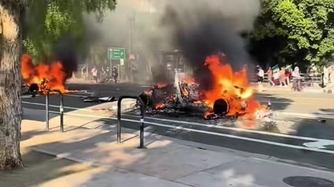 LA ICE Raids - Protestors Causing Destruction