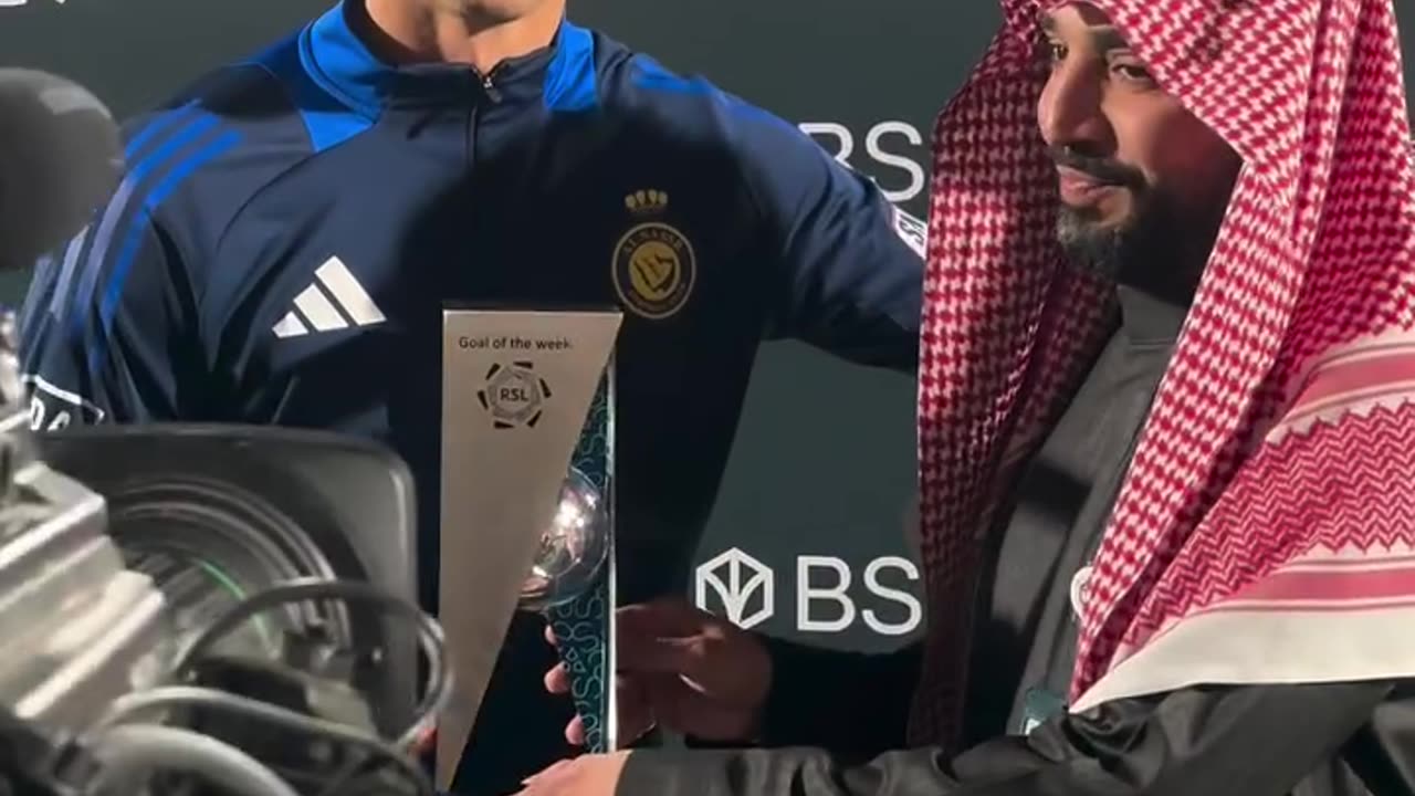 Cristiano Ronaldo with the BSFGoalOfTheWeek award