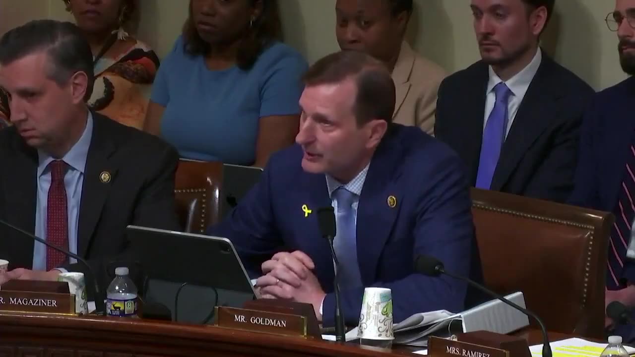 Dem Rep Unravels When MTG Presents Evidence That Abrego Garcia Was MS-13 Member