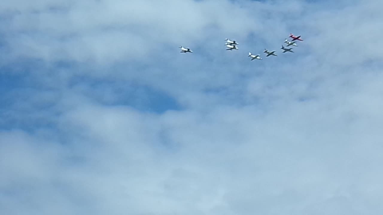 Planes flying at EAA 2025