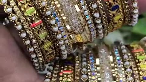 BANGLES