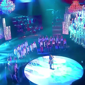 INDILA - Love Story (Live, 300 Chœurs)