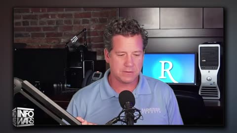 President Trump Holds Emergency Meeting With Top Pollster Mark Mitchell