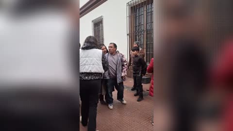 Ambulantes agredieron a inspectores municipales en La Recova