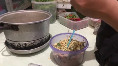 Pepes Fish Tutorial Part 1: Preparing Fresh Ingredients