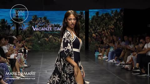 VACANZE ITALIANE Maredamare Florence Summer 2025 - 4K