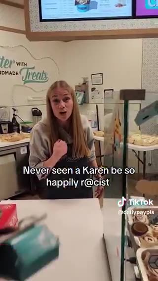😜HAPPY RACIST KAREN