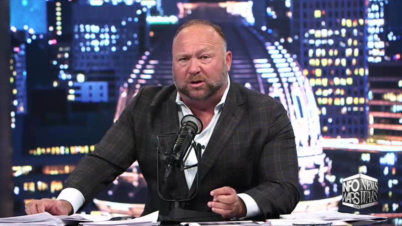Alex Jones: "I declare total war on the new world order, and I know you are too."