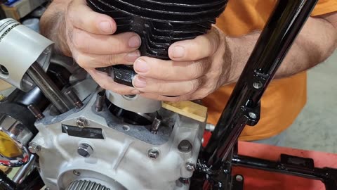 1956 Harley Davidson FLH restoration Part 8, Installing the top end