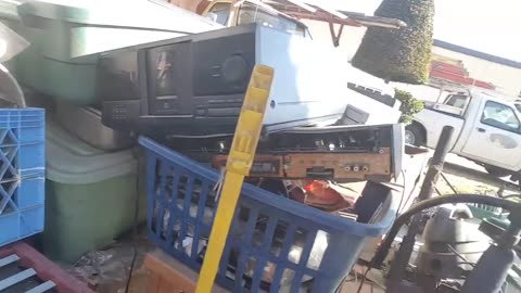 Throwing Out My Brothers Junk 7: Finally, Its All Out (September 1, 2017)