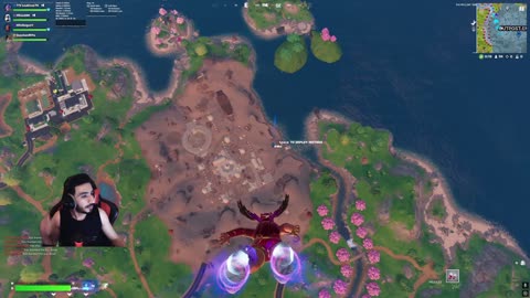 Playing Fortnite TN streamer