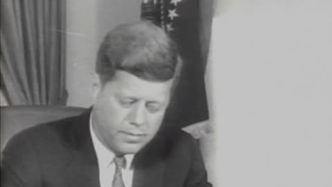 Watch Alex Jones Warn You About The New World Order Years Ago in These Vintage Films