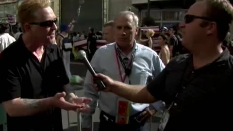 Watch Alex Jones Warn You About The New World Order Years Ago in These Vintage Films