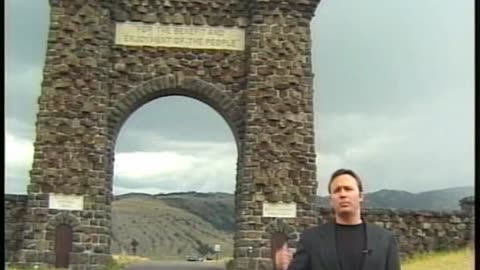 Watch Alex Jones Warn You About The New World Order Years Ago in These Vintage Films