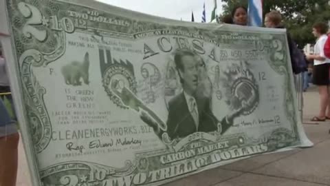 Watch Alex Jones Warn You About The New World Order Years Ago in These Vintage Films