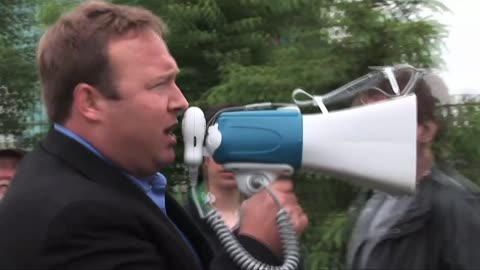 Watch Alex Jones Warn You About The New World Order Years Ago in These Vintage Films