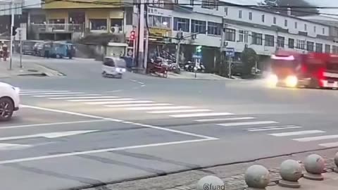 😱🚗 You Won't Believe How This Accident Was Avoided! | FunFM