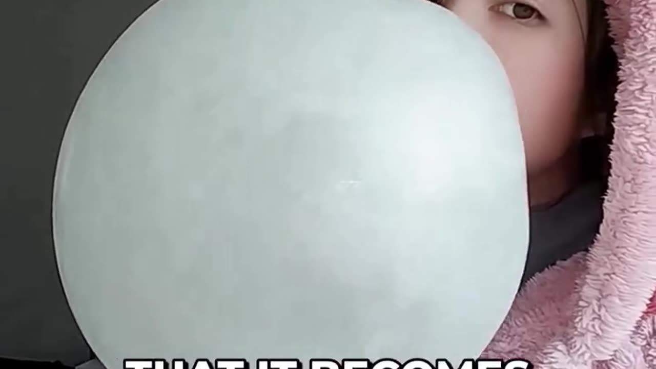 World's Largest Bubble Gum Ever! 😮